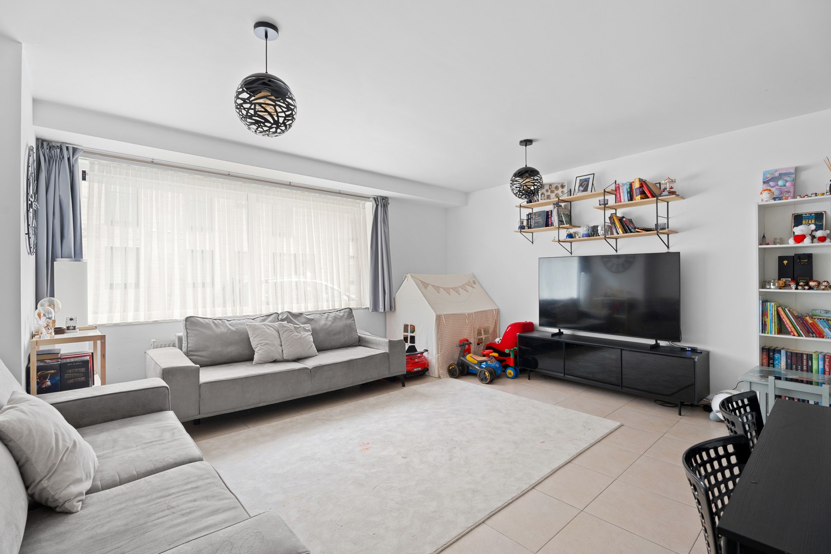 Gelijkvloers appartement in het hart van Lievegem - foto 2