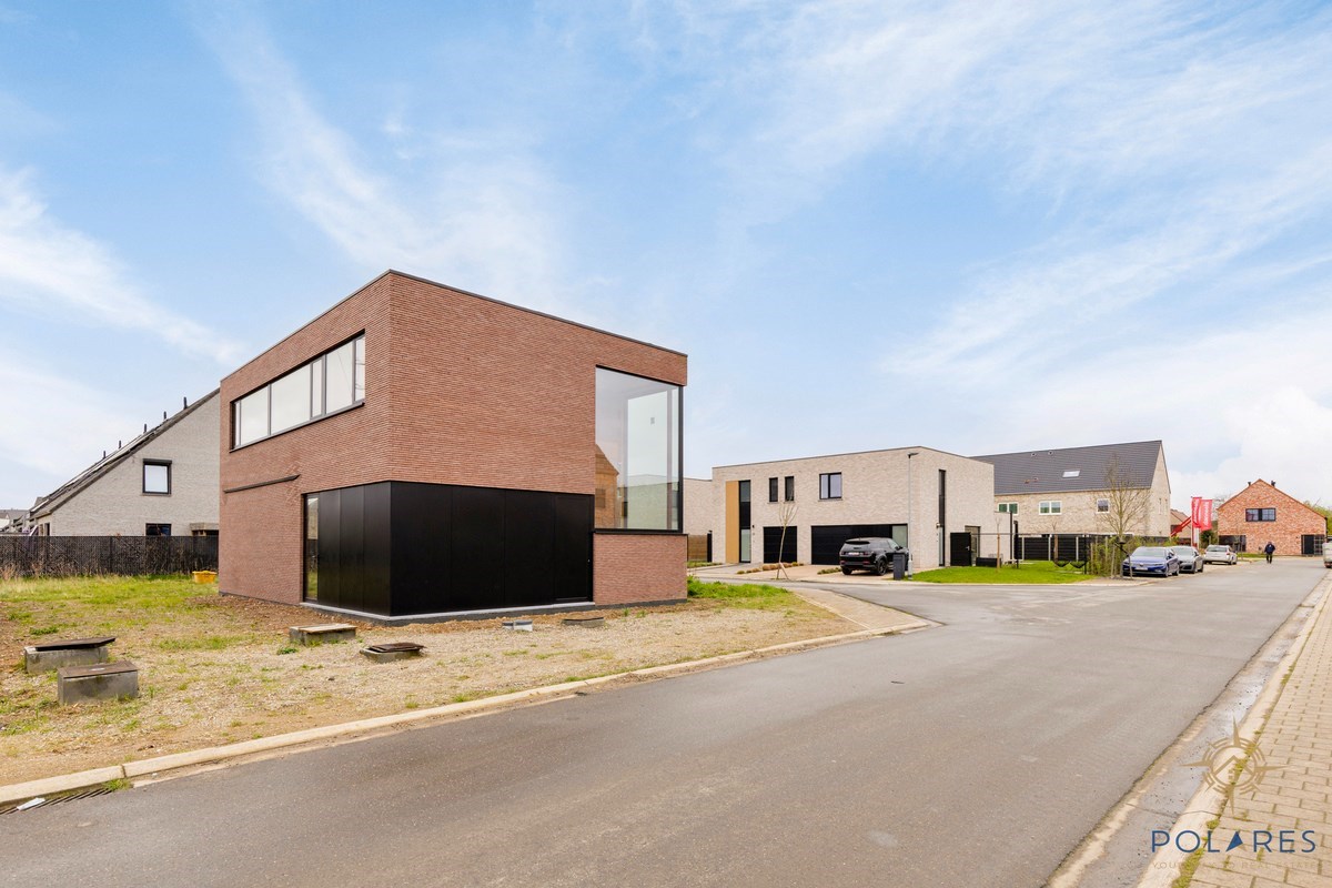 Detached, modern and spacious villa - photo 2