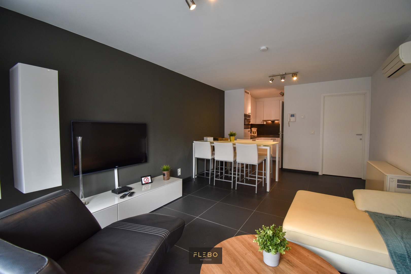 Zeer aangenaam 2 slaapkamerappartement op goede locatie te Blankenberge! - foto 4