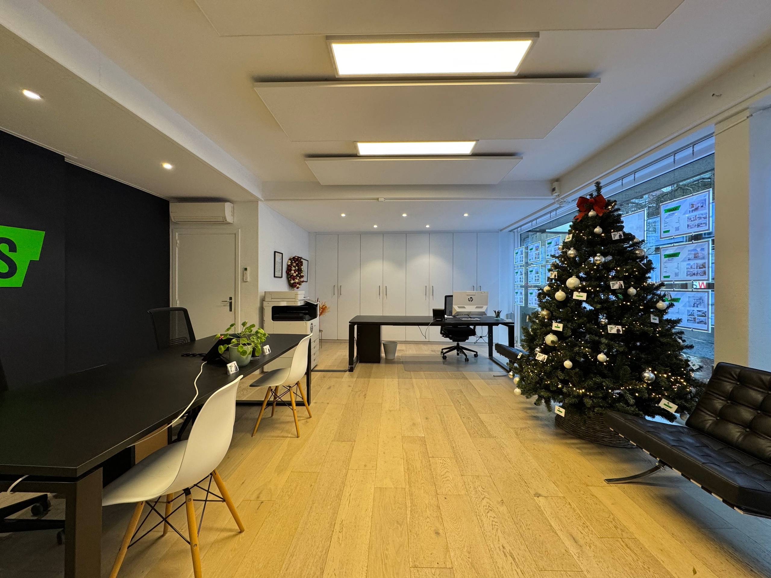 Uitstekend gelegen handelspand in hartje Izegem - foto 2