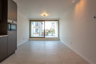 Apartment for rent in Stabroek