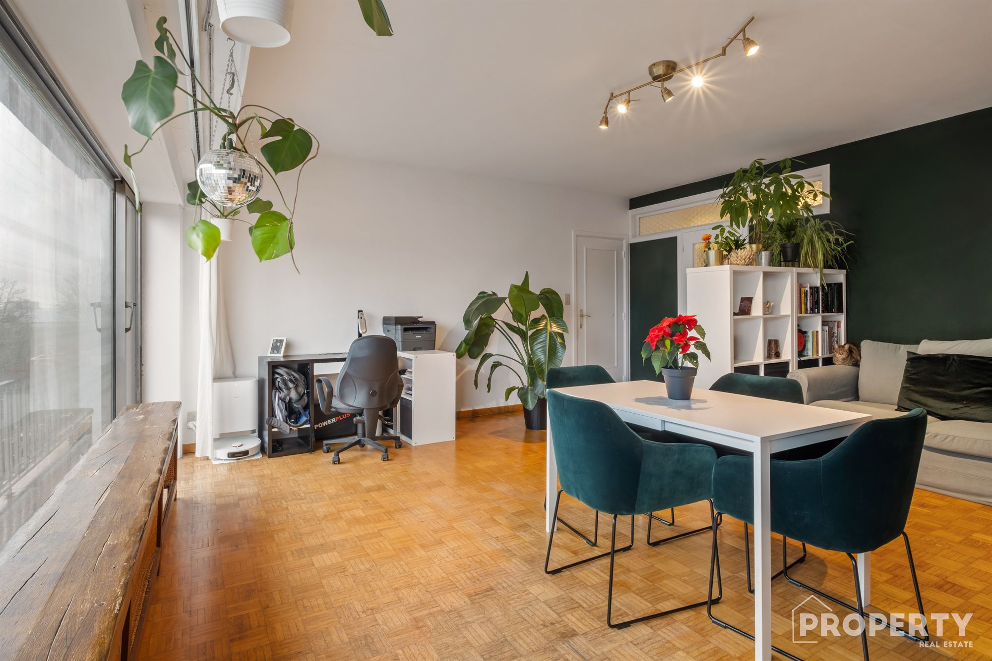 Twee slaapkamer appartement in hartje Harelbeke! - foto 2