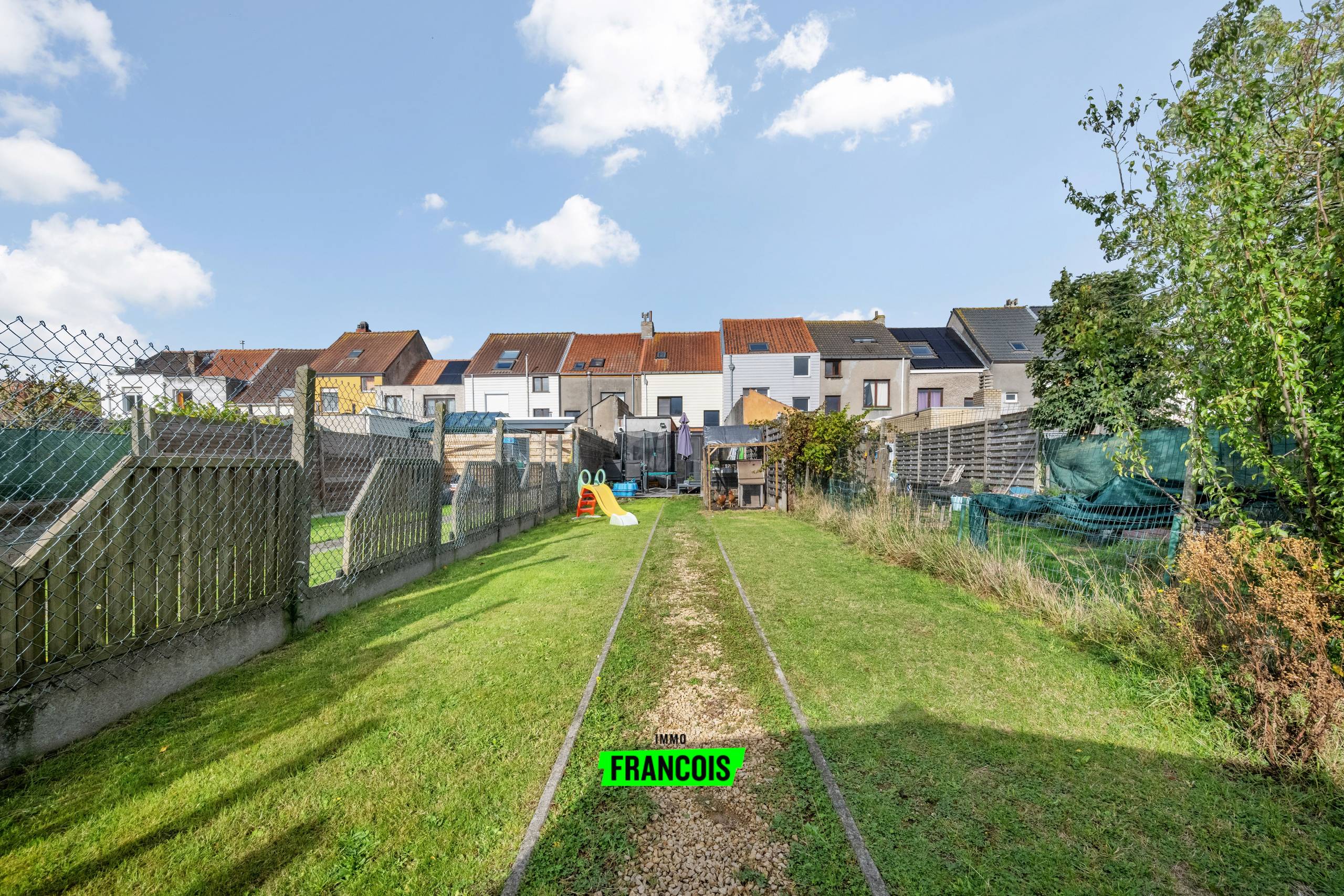 Instapklare gezinswoning met grote tuin op de Konterdam te Oostende - foto 3