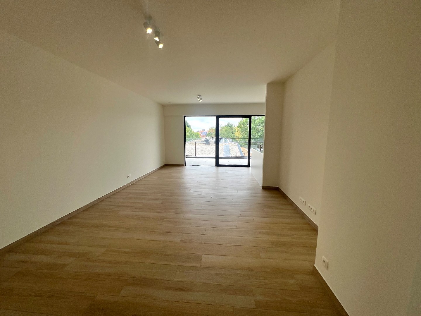 Luxe nieuwbouw appartement, 73m² met 2 terrassen , 1 slpk op toplocatie - foto 4