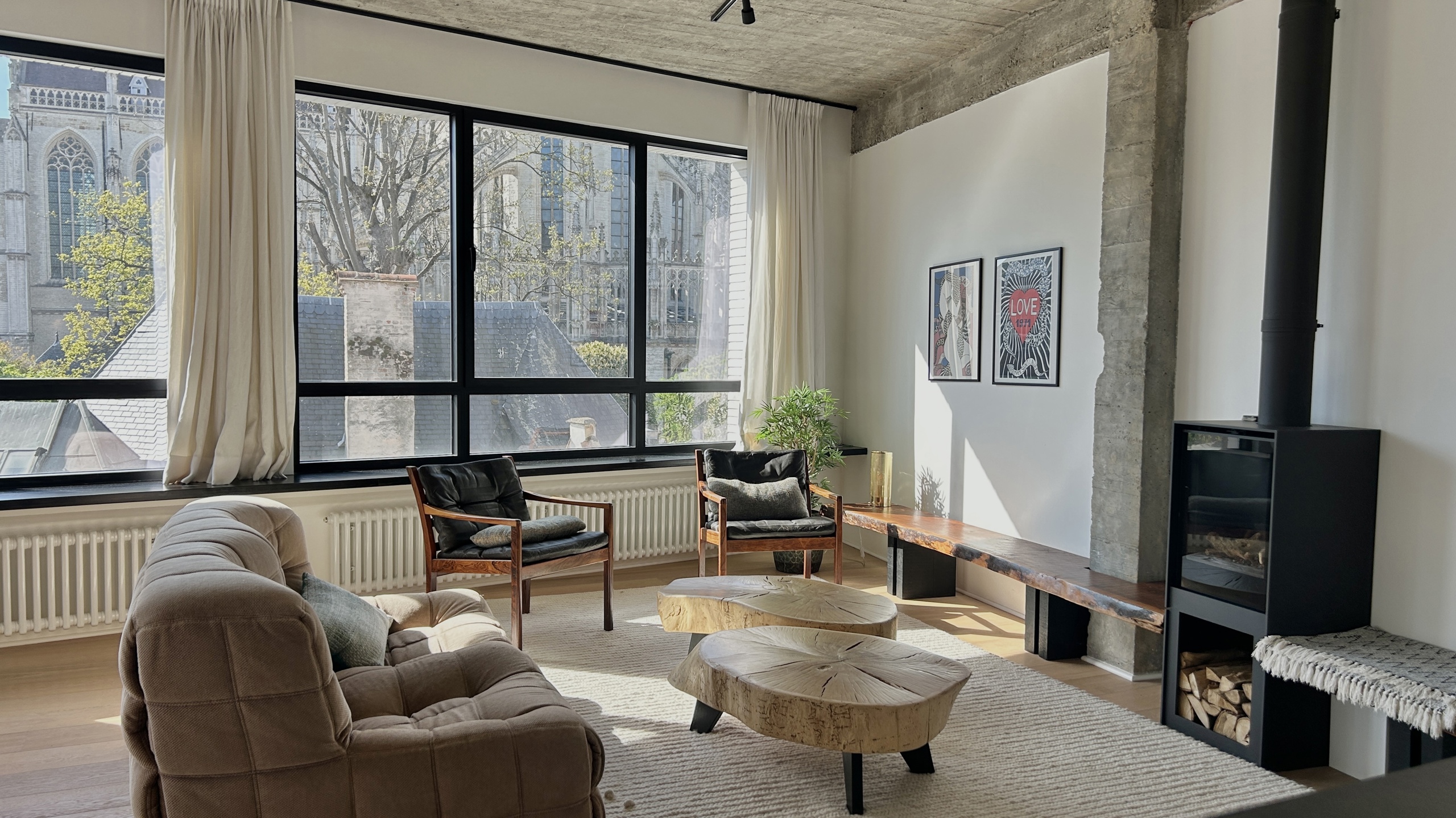 gemeubeld stijlvol 2-slpk-app. aan voet van OLV Kathedraal - foto 4