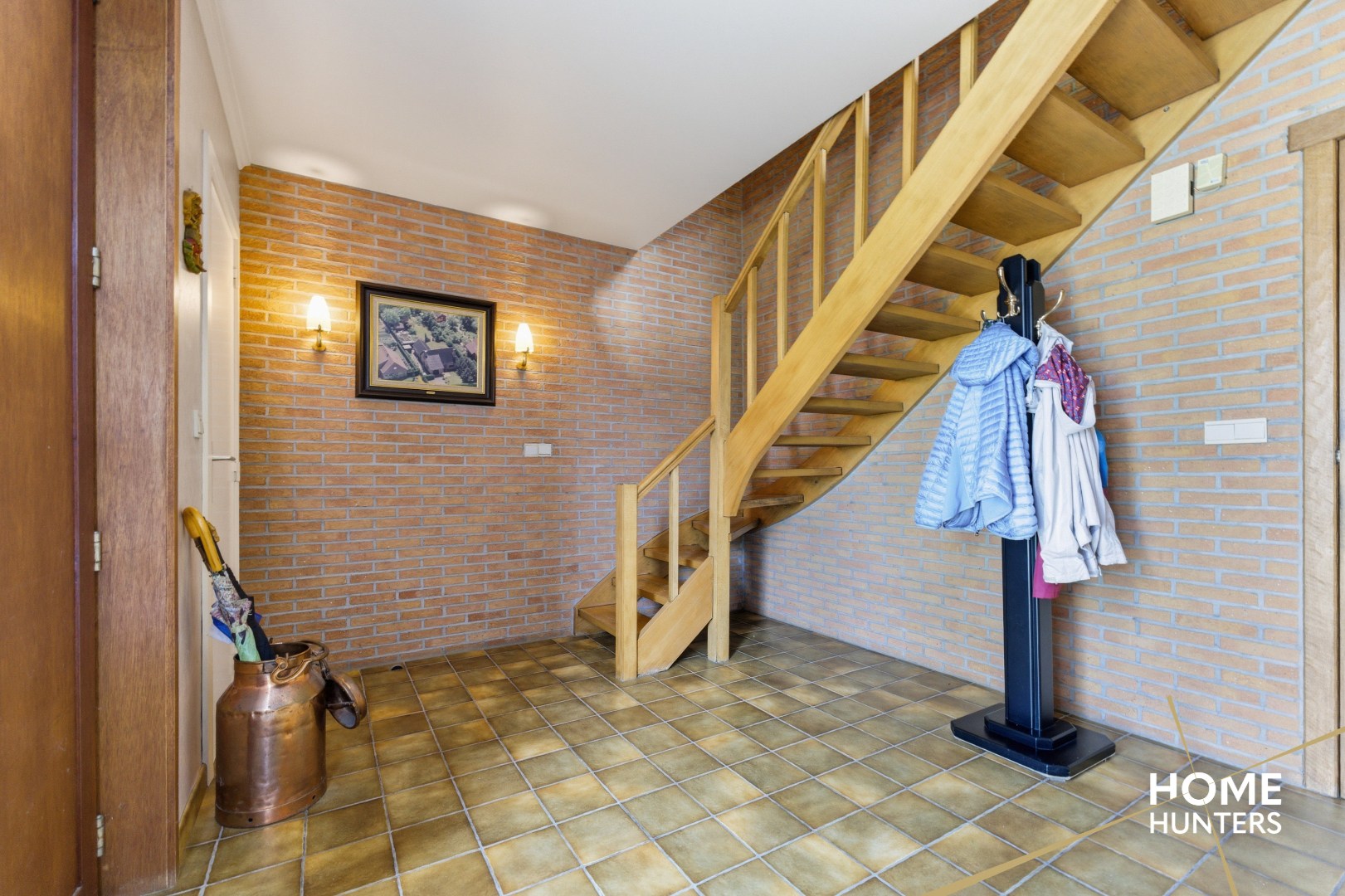 Instapklare villa met 5 slaapkamers, een ruime garage en een prachtige tuin te Dikkebus - foto 5