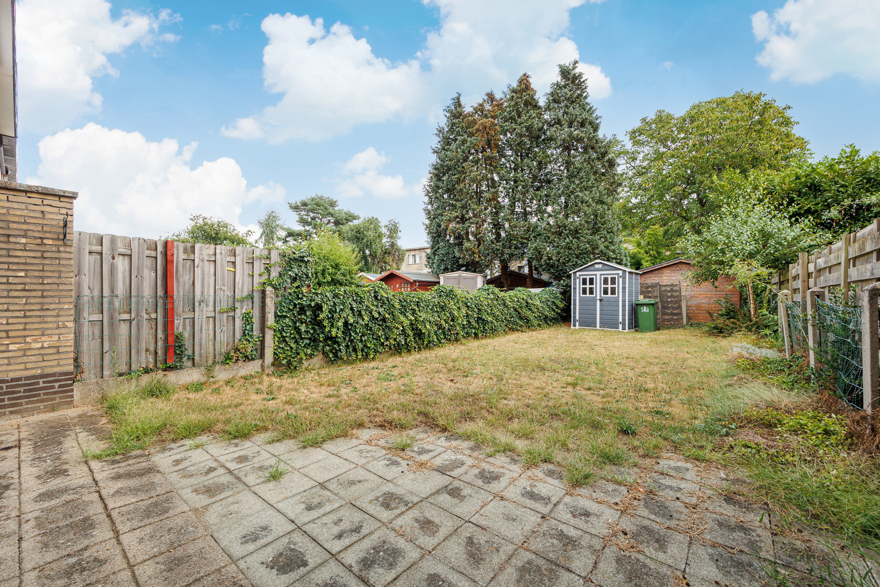Woning met 4 slaapkamers, tuin en garage - foto 4
