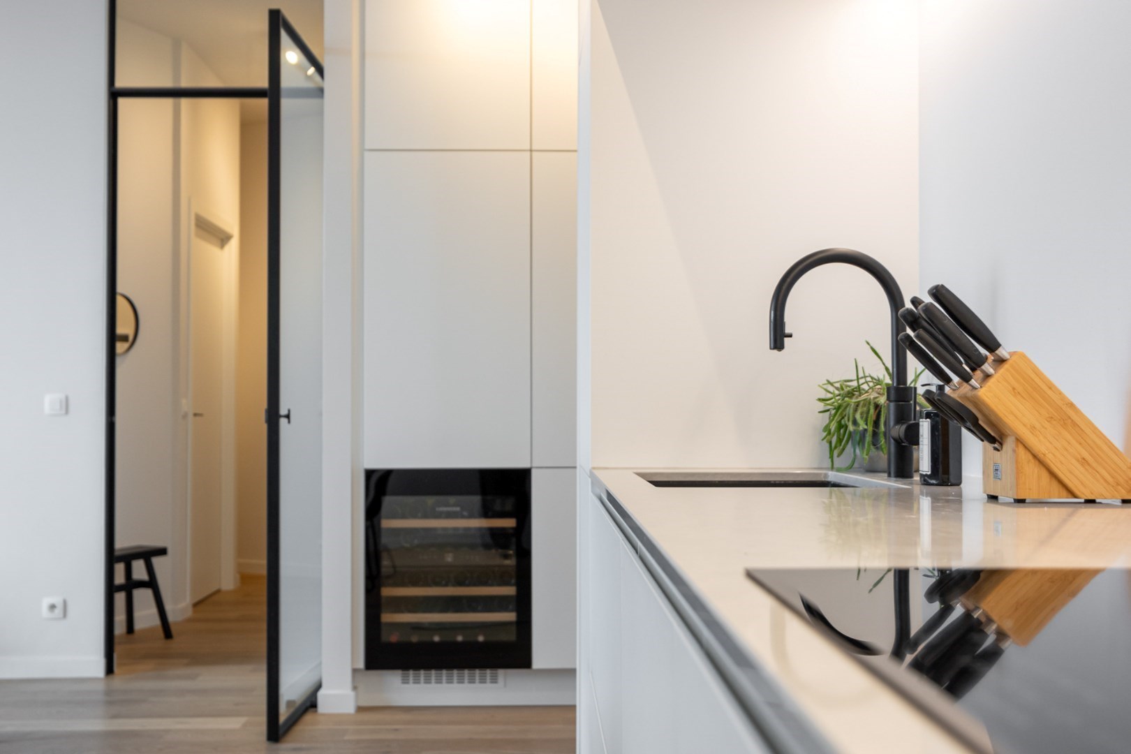 Moderne penthouse met 3 slpk en ruim terras te Zurenborg! - foto 2