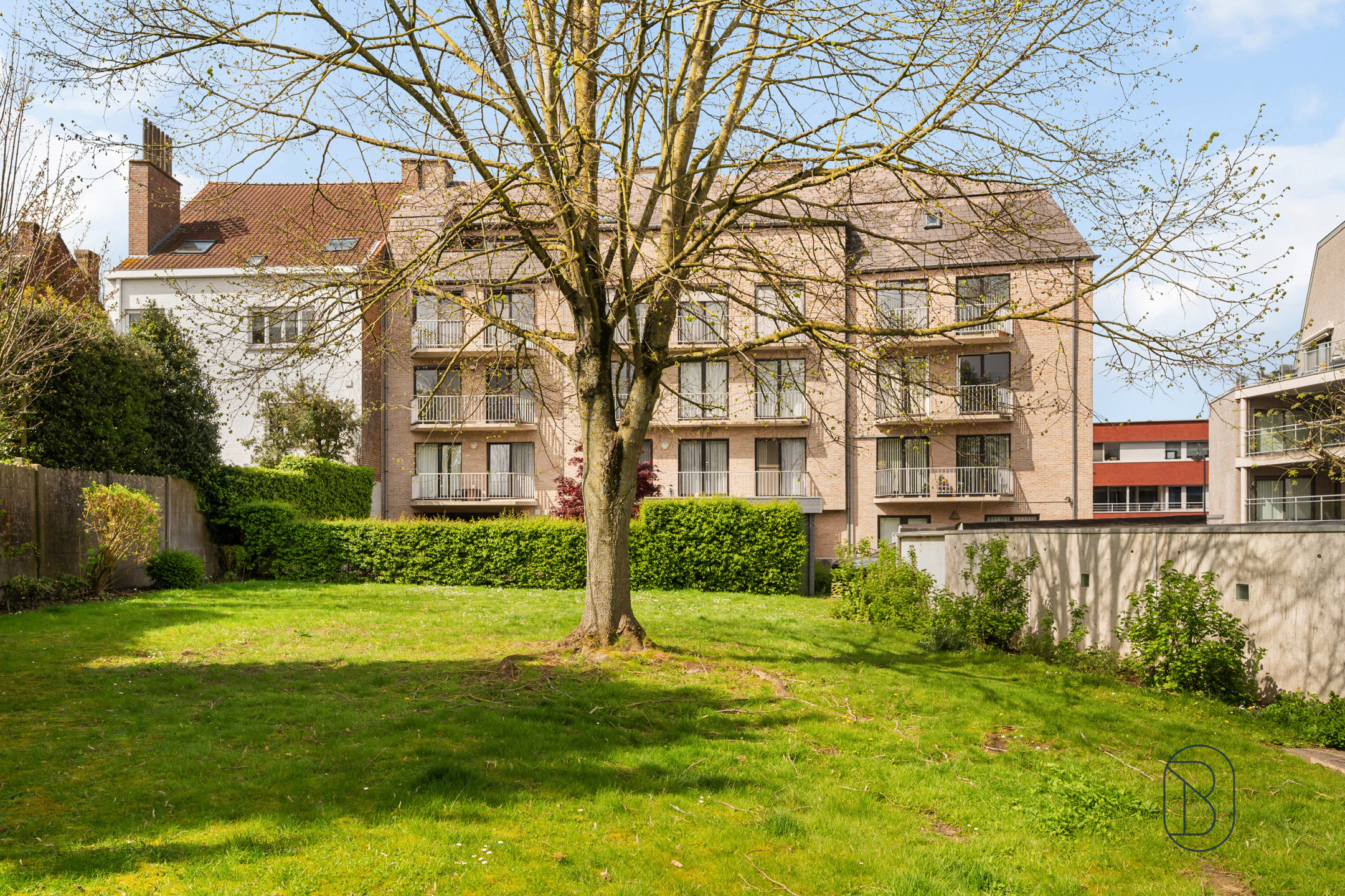 TOPgelegen leuk groot appartement met 2 slk en terras - foto 3