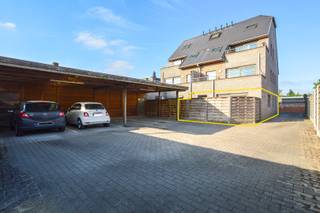 Nieuwbouw appartement te huur nabij centrum van Westkerke. Gelijkvloers appartement beschikt over een inkom, ruime woonkamer met open...