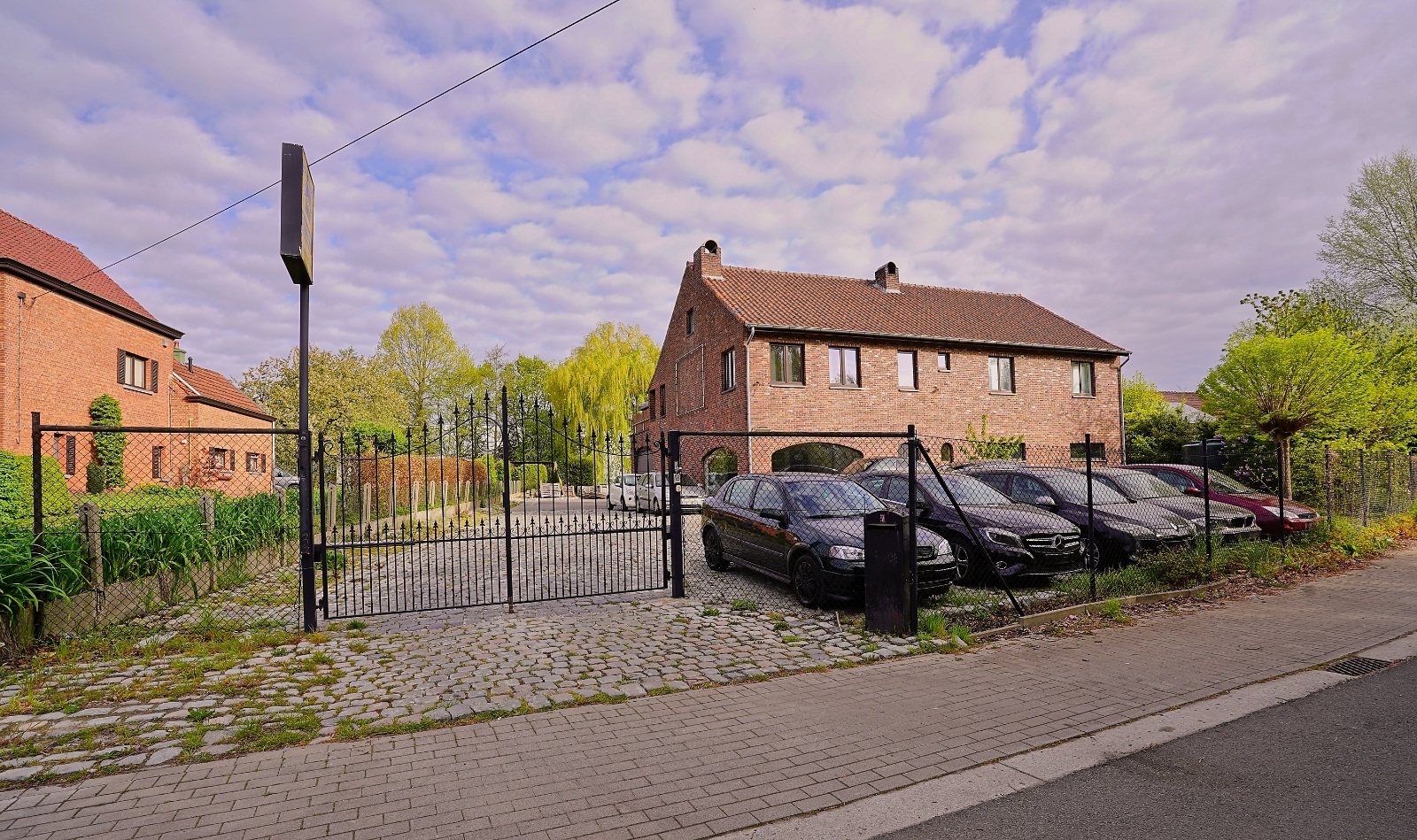 Unieke combinatie wonen en werken op toplocatie in Temse - foto 1