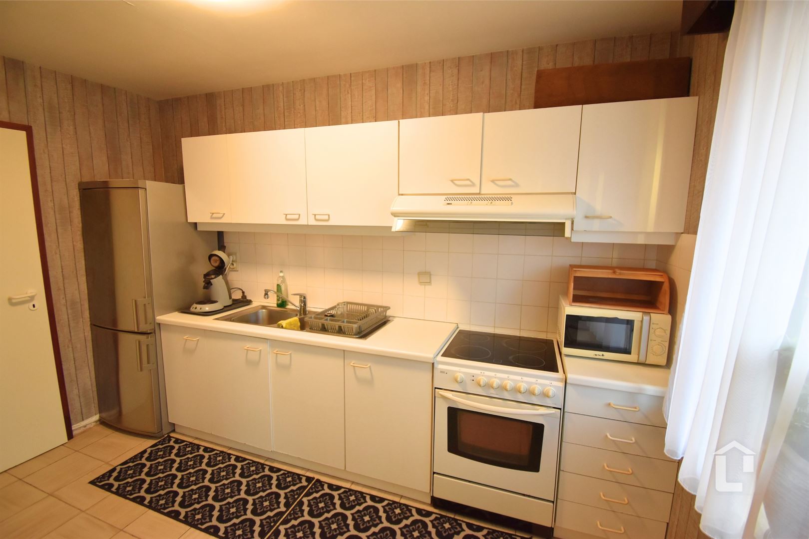 Verzorgd 3-slaapkamerappartement in centrum Zwijnaarde - foto 4