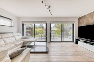 Deze recente woning (2008) is gelegen in een zeer rustige straat in Aspelare waardoor je geniet van rust en natuur.De woning is steeds goed...