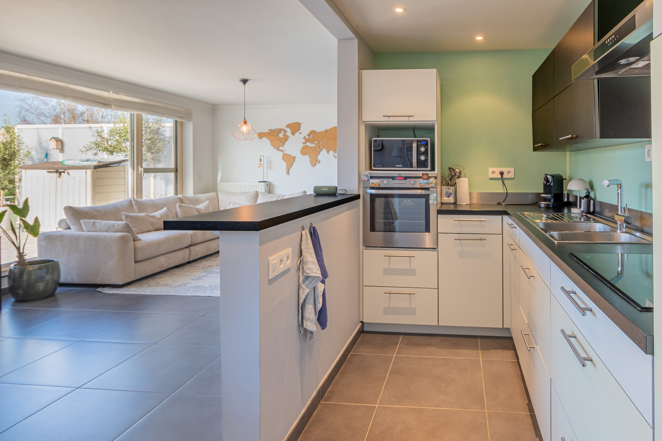 Ruim instapklaar 3 slaapkamer appartement met groot terras - foto 5