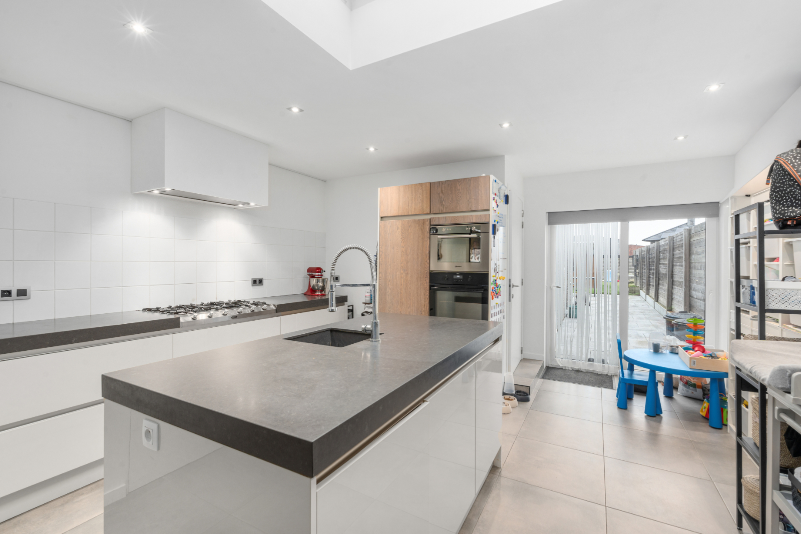 Charmante gerenoveerde starterswoning in Ardooie! - foto 5