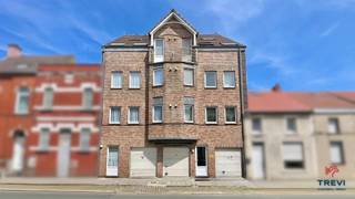 SOUS OPTION Tubize, à grande proximité de la gare et des commerces, bel appartement 2 chambres dans un petit immeuble bien tenu avec...