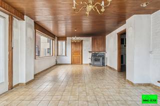 +++ Impegemstraat 32, Liedekerke +++Ontdek deze te renoveren 4-gevelwoning met veel potentieel op een gunstige ligging te Liedekerke. De woning biedt...