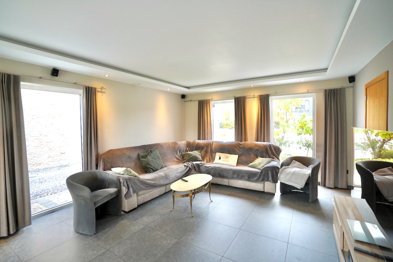 Ruime, energiezuinige gezinswoning te Oosteeklo ! - foto 5