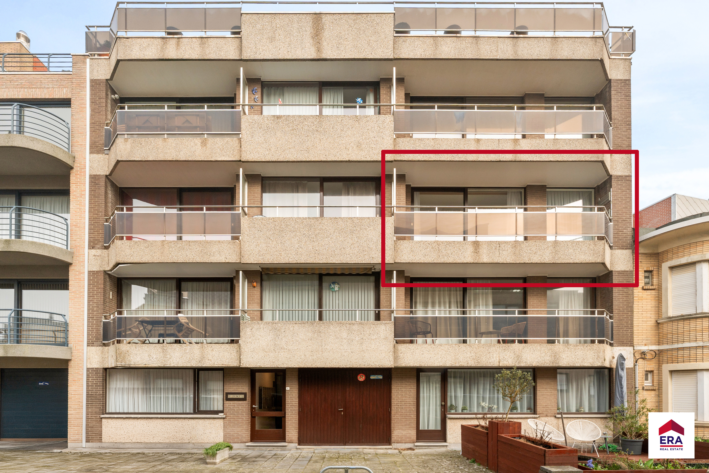 Gerenoveerd appartement met terras te koop in Koksijde! - foto 5