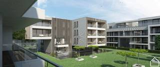 Het appartement is gelegen op gelijkvloers en werd op plan ingedeeld als volgt: Inkomhal met toegang tot 2 slaapkamers, ingerichte badkamer,...