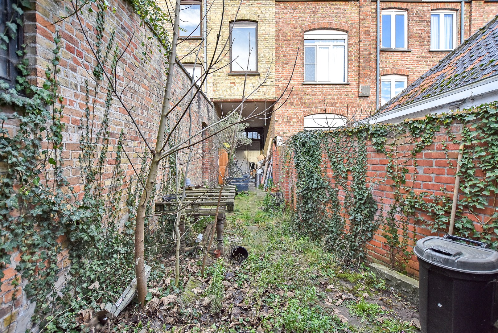 Renovatieproject van 2 naastliggende woningen met veel potentieel! - foto 5