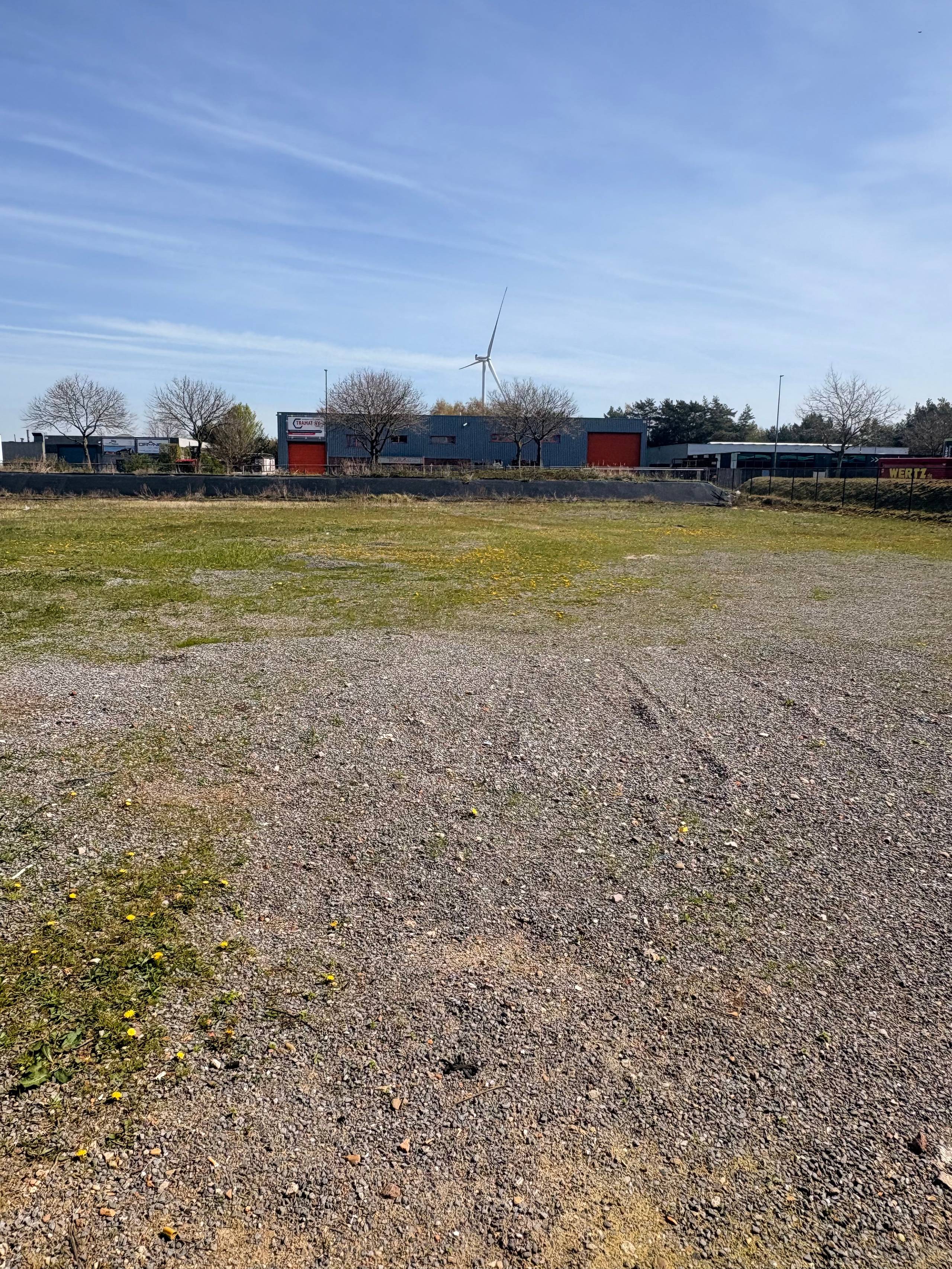 Buitenterrein te huur op industrieterrein Dilsen-Stokkem - foto 3