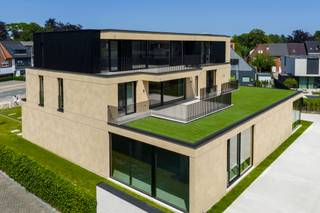 Deze energiezuinige, instapklare nieuwbouw penthouse in Merelbeke biedt luxe wonen op een toplocatie. Dit appartement ligt dicht bij het...