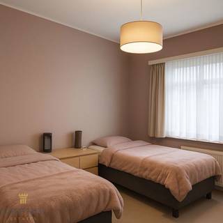 3 slaapkamer hoekappartement, met recente afwerking nu te koop in hartje Antwerpen. Gelegen aan de meest begeerde Belgiëlei, vlak aan openbaar...