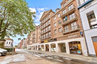 FANTASTICALLY LOCATED spacious apartment with 2 BEDROOMS and 2 TERRACES overlooking the THEATER SQUARE! Ideally located in the CENTER, near...
