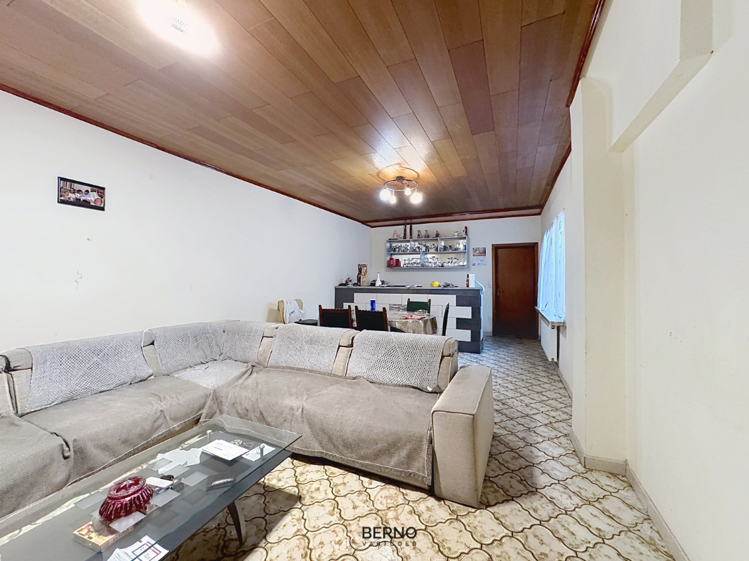Te renoveren woning met 4 slaapkamers - foto 4