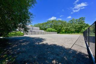 Deze bouwgrond met een oppervlakte van ca. 735 m² bevindt zich langs de Vlasstraat, op wandelafstand van het centrum van Eeklo. Dankzij de...