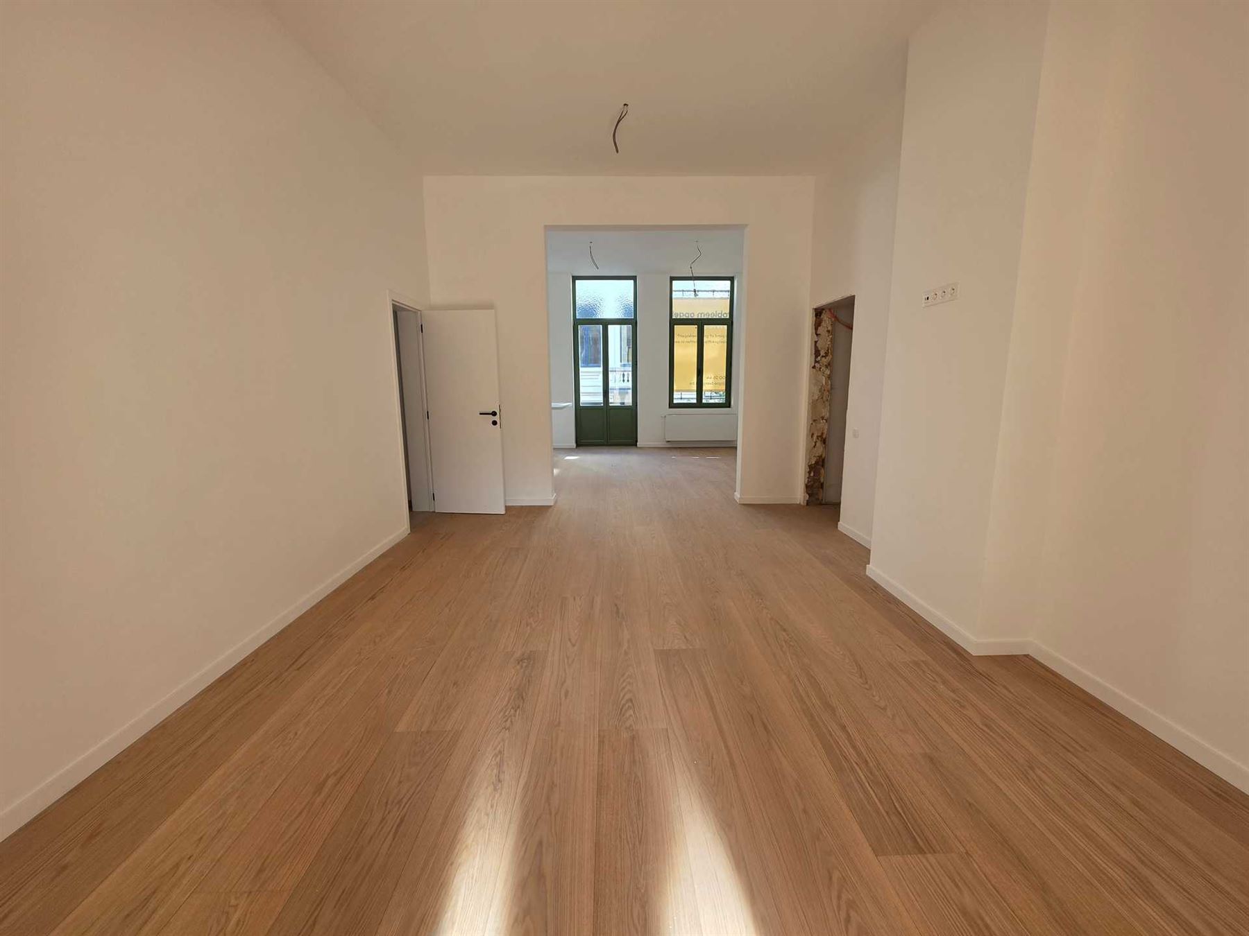 Volledig gerenoveerd appartement van 65 m² met 1 slaapkamer en balkon nabij Zurenborg - foto 5