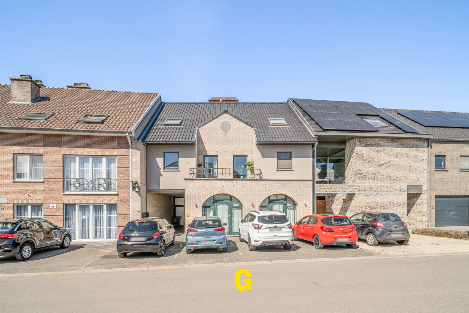 Gelijkvloersappartement (96m²) met 1 a 2 slaapkamers, ruim terras en standplaats - foto 2