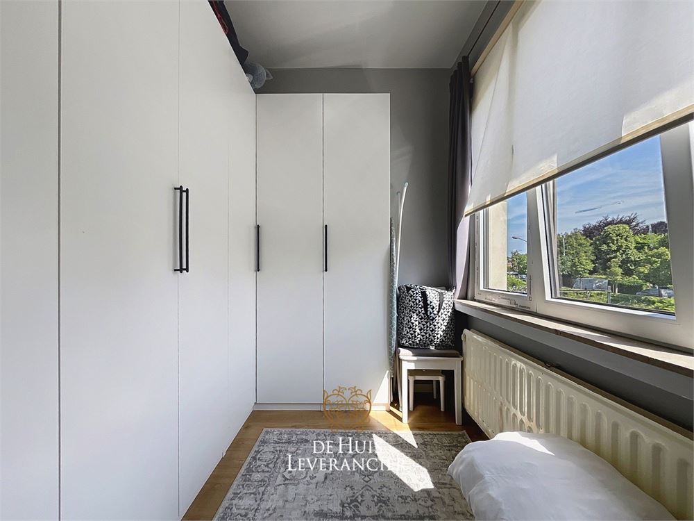 Prachtige, gerenoveerde woning met tuin en garage op toplocatie te koop in Mortsel! - foto 5