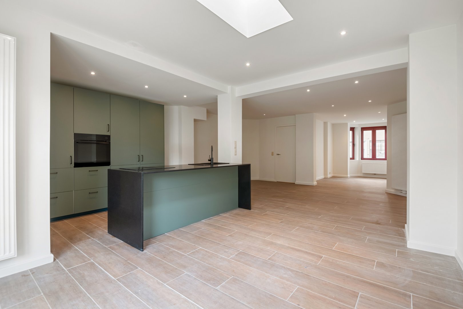 Instapklare halfopen bebouwing op toplocatie in Mortsel te huur - foto 4