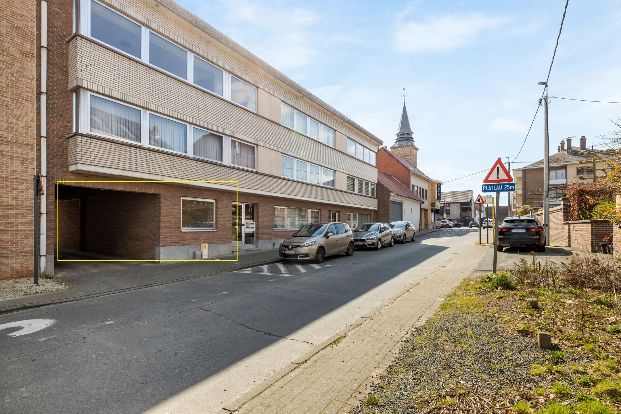 Rustig gelegen gelijkvloersappartement met parkeerplaats - foto 1