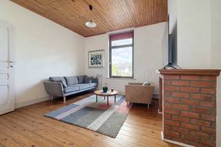 Hier wonen betekent genieten van de authentieke en levendige sfeer van Place Keym, een echt dorp in de stad waar iedereen elkaar kent!...