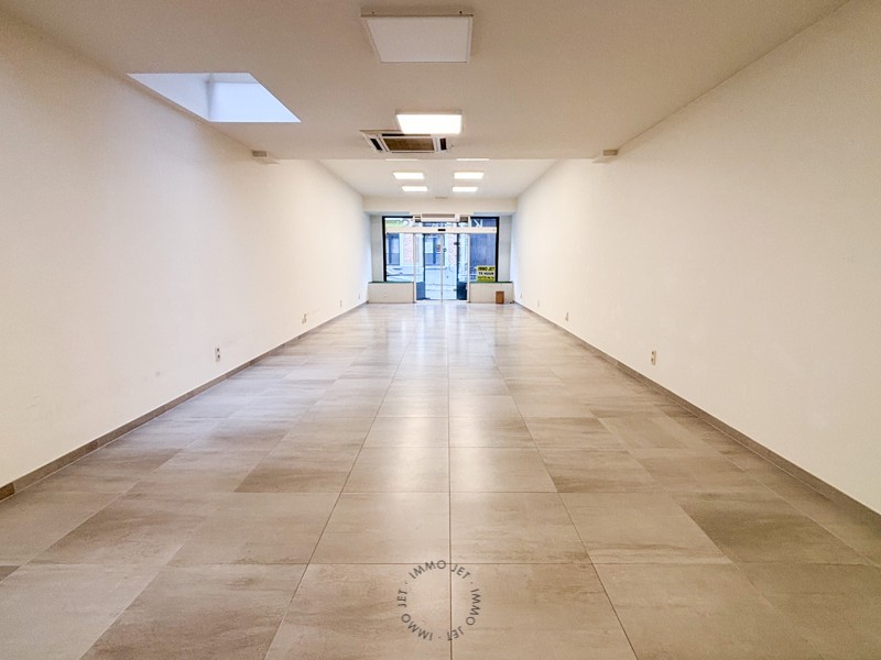 Commercial à louer à Beveren-Kruibeke-Zwijndrecht - photo 3