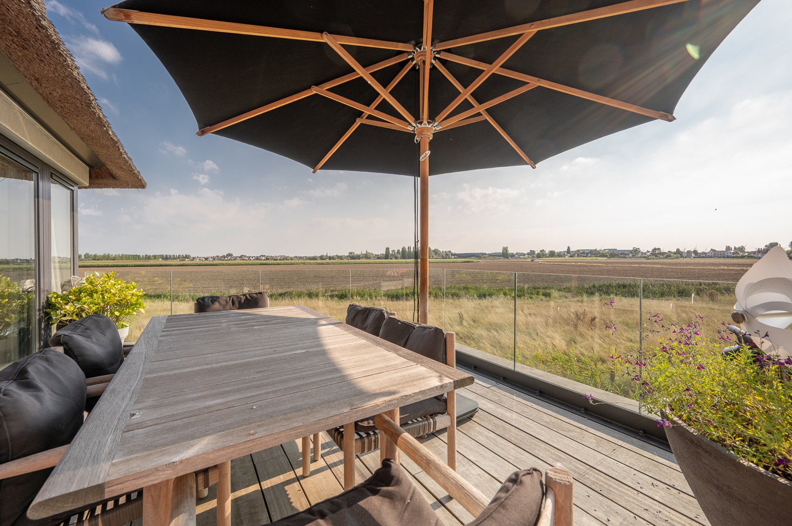 Fantastique maison à vendre à Knokke avec une vue imprenable et du soleil toute la journée. - photo 4