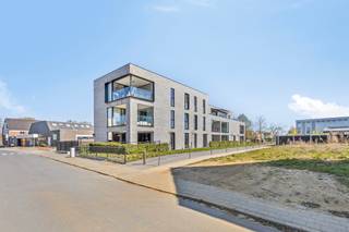 ✨ Gelijkvloers genieten in pure luxe – welkom in Koersel! ✨Ben je op zoek naar een appartement dat nét dat tikkeltje meer biedt? Stop met zoeken. Dit...