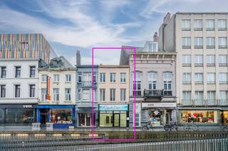 Dit handelspand biedt tal van mogelijkheden voor diverse commerciële activiteiten en is praktisch ingedeeld met aandacht voor functionaliteit...