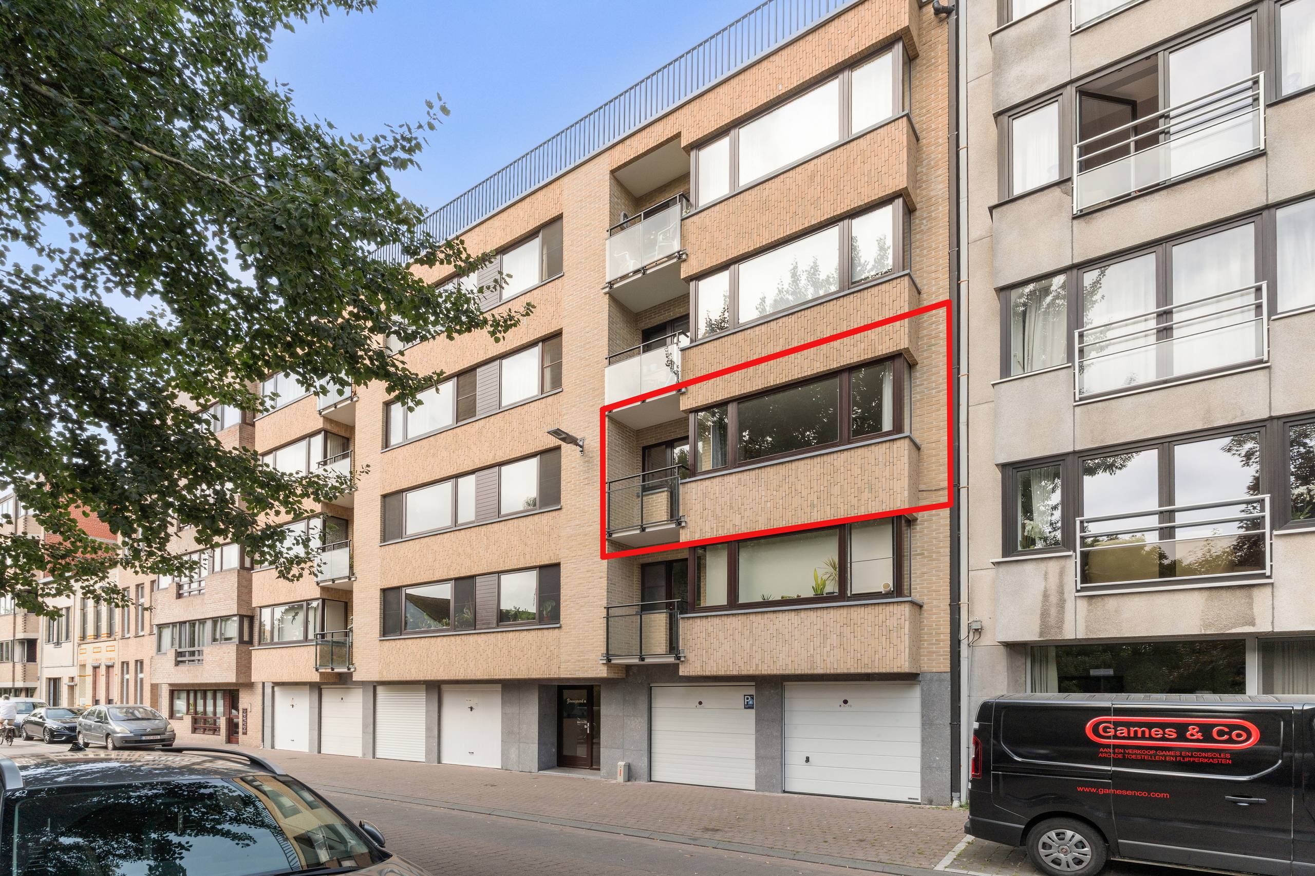 Ruim 3-slpk appartement met parkzicht te koop in Oostende! - foto 1