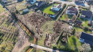 Deze ruime bouwgrond van bijna 30 are is gelegen in een groene en rustige omgeving. Het adres is gevestigd op de Liersesteenweg tussen twee...