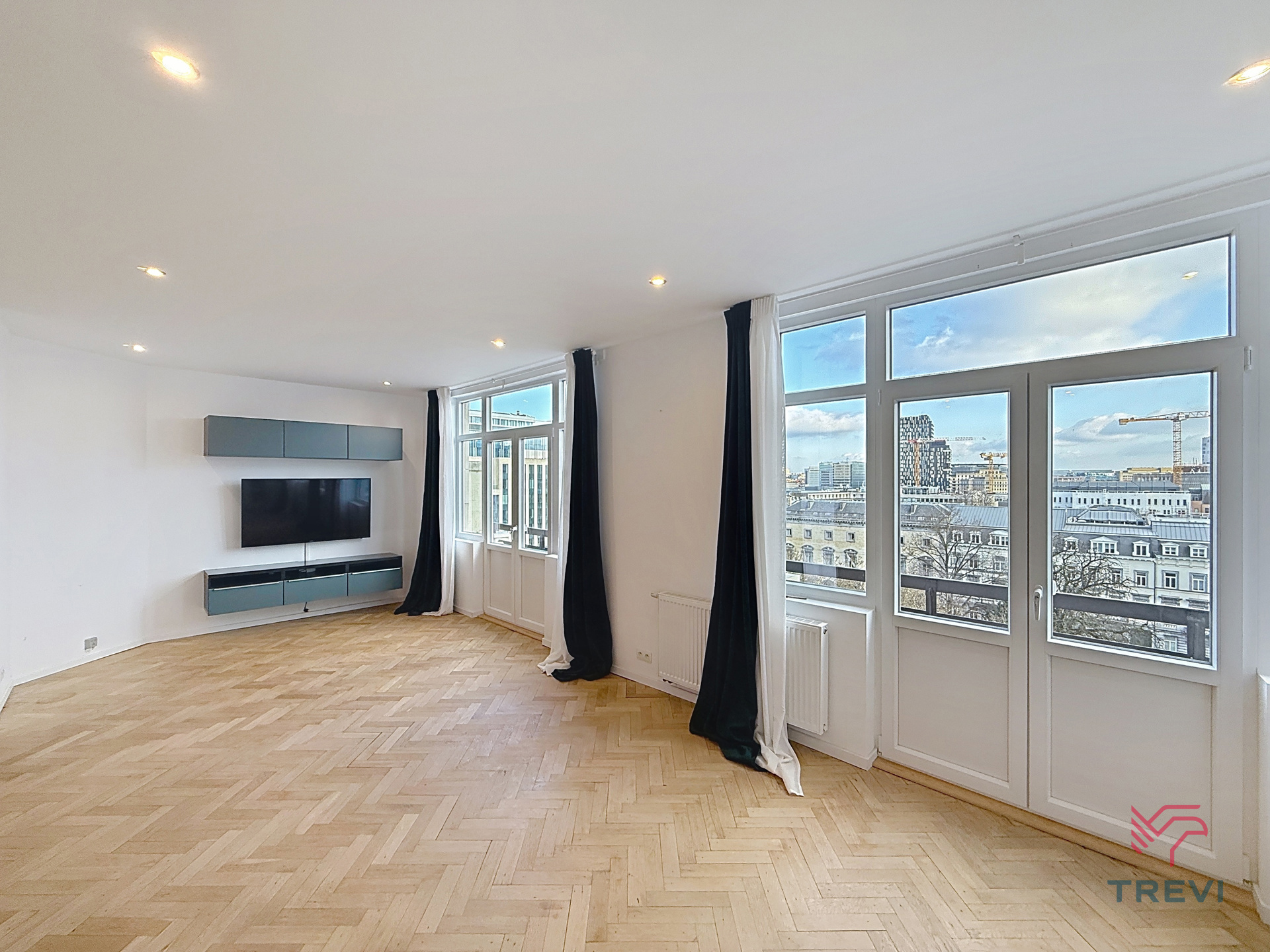 Appartement à louer à Bruxelles avec 3 chambres - photo 1