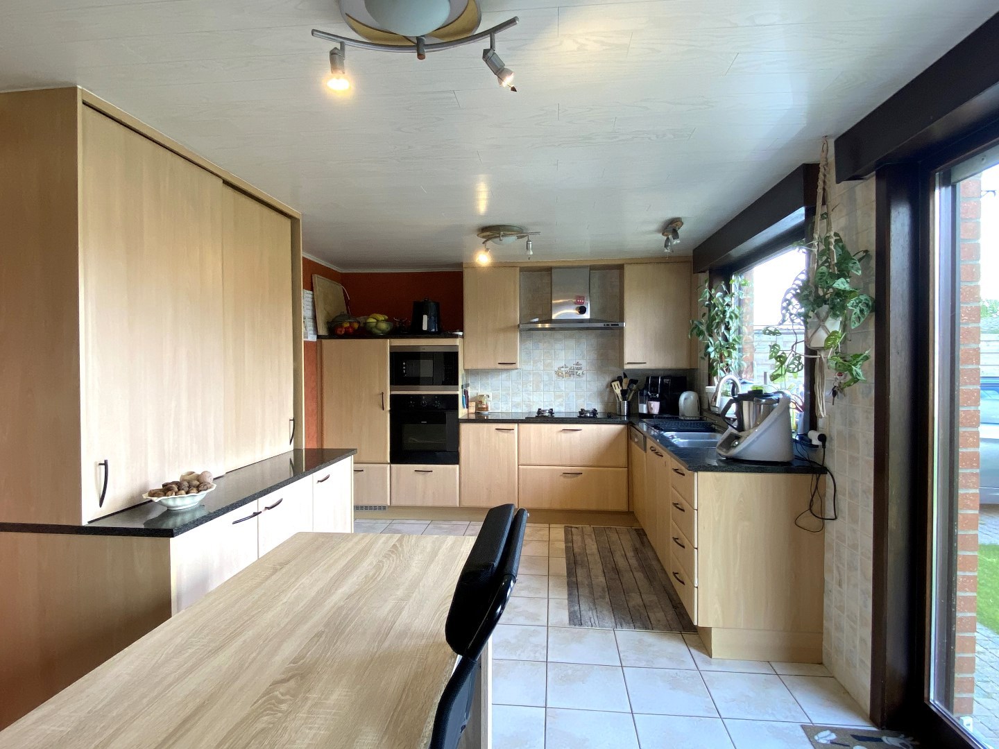 GEZINSWONING MET 2 SLPKS | TUIN EN GARAGE - foto 4