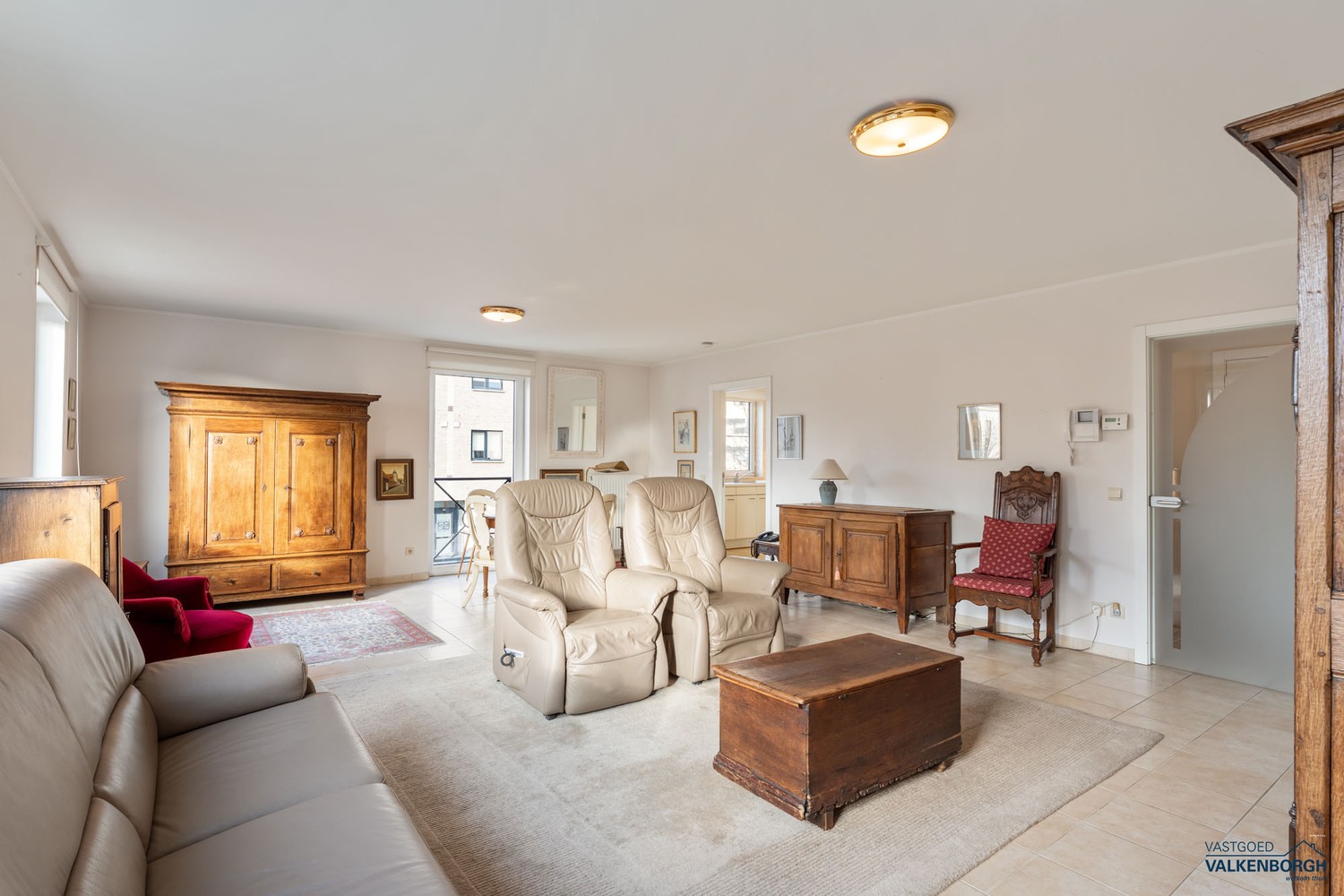 Licht en ruimte aan het Anne Frankplein – centraal wonen met garage in Hasselt. - foto 5