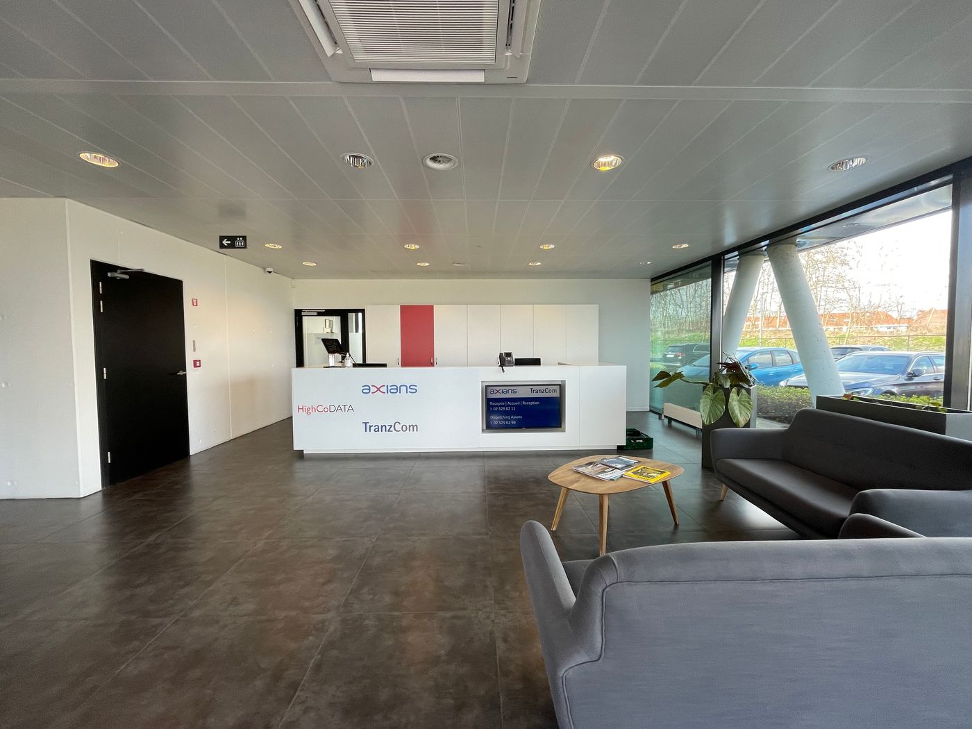 Bureaux modernes à louer avec beaucoup de lumière - photo 3