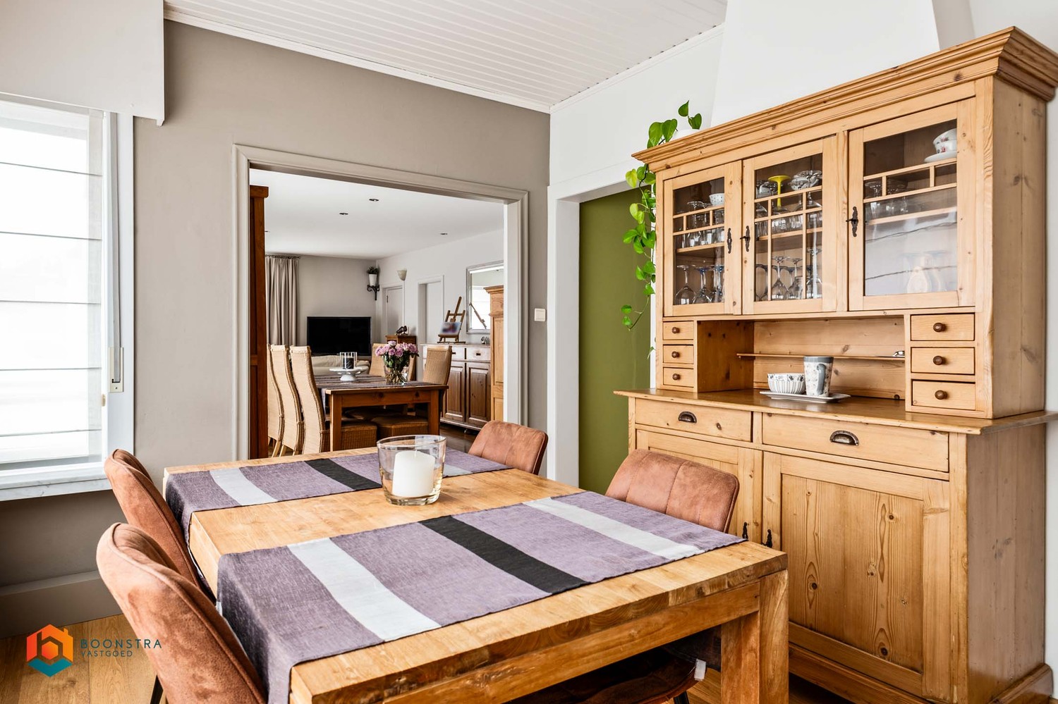 Zeer verzorgde laagbouwwoning met 2 slpkrs en leuke tuin - foto 5