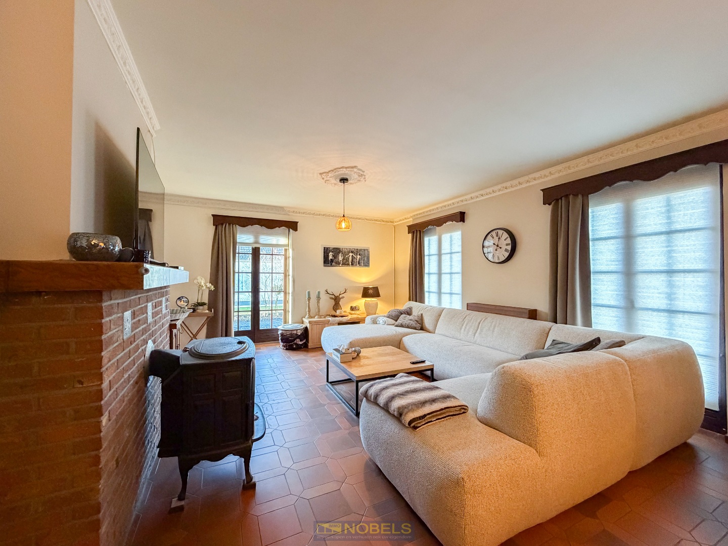 Te koop, ruime open bebouwing met extra woonverdieping op strategische ligging te Merelbeke! - photo 4