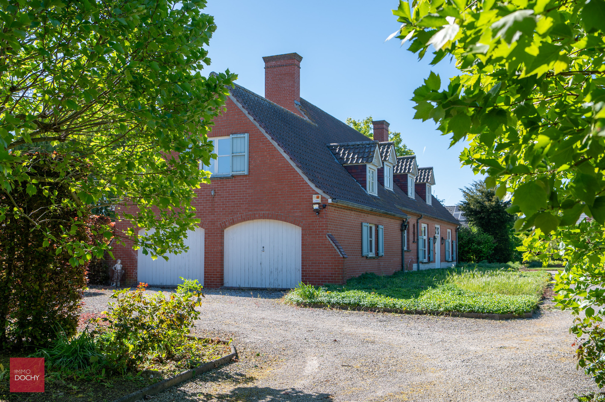 Ruime te renoveren villa op ca. 2.800m² - foto 4